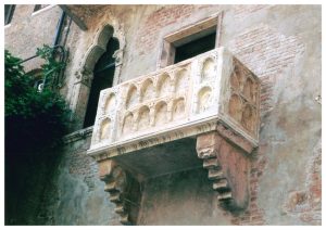 Cartolina F/To 10,5X15 Veduta Verona Balcone